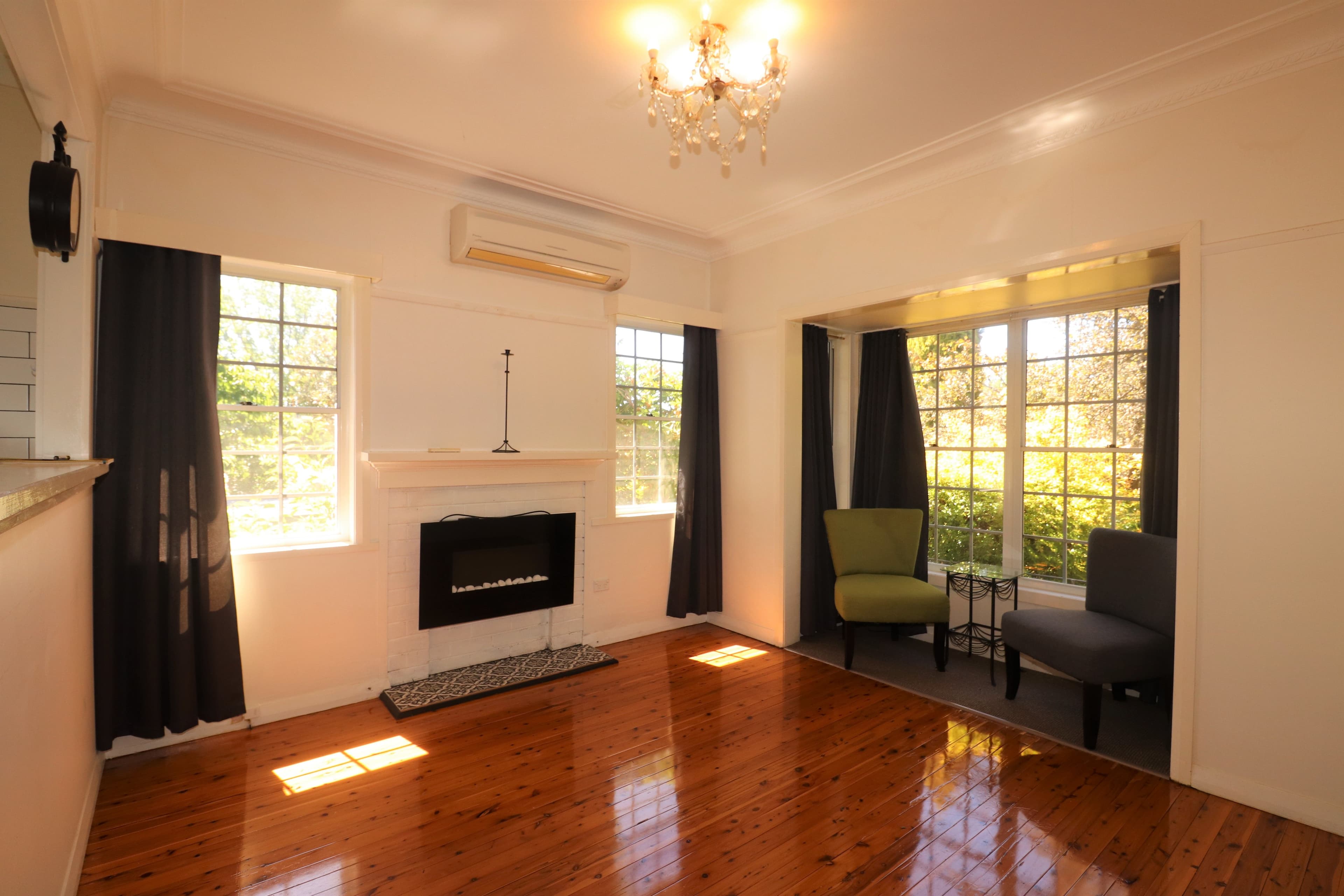 12 Short Street, Glen Innes NSW 2370, Glen Innes - Thumbnail 2