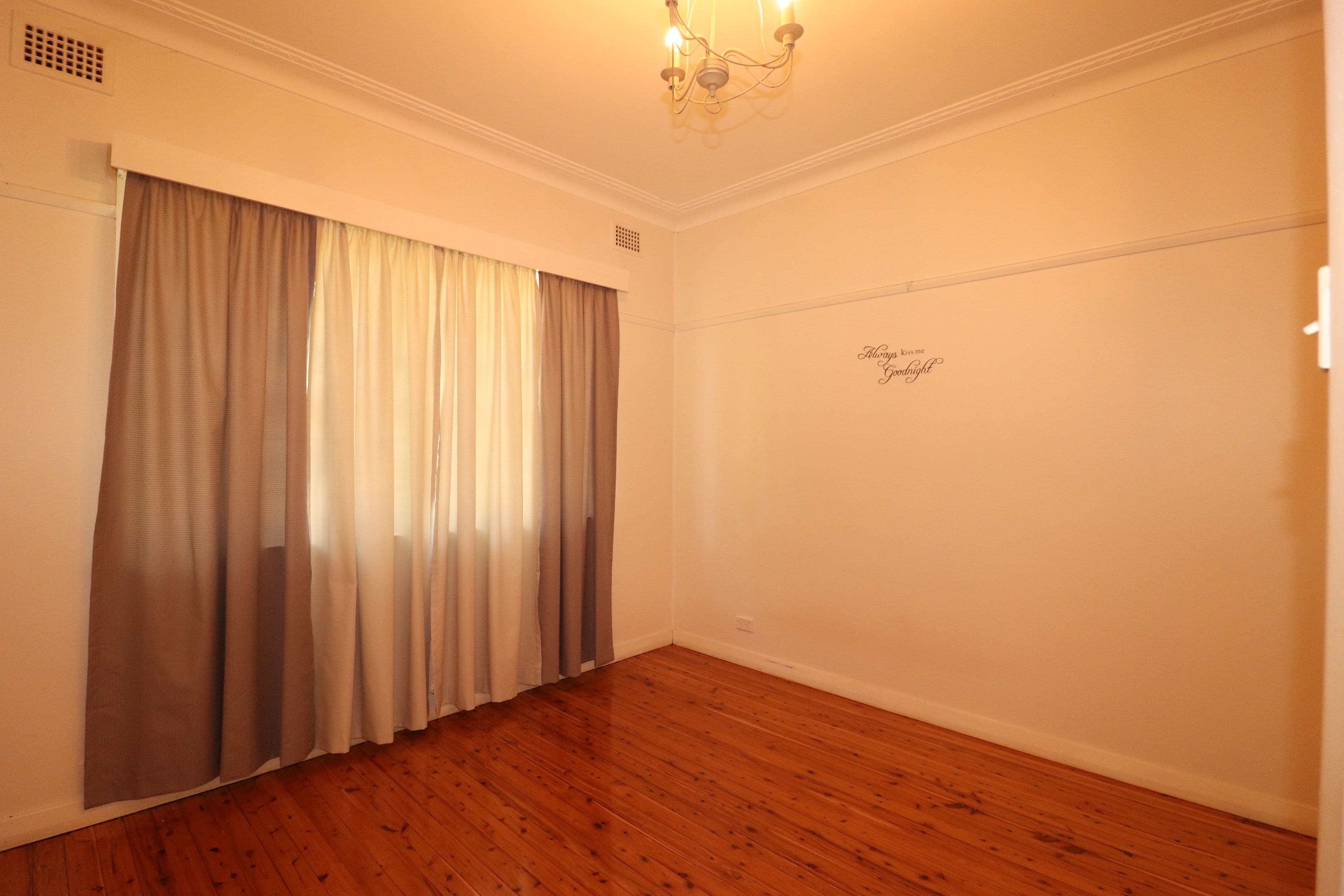 12 Short Street, Glen Innes NSW 2370, Glen Innes - Thumbnail 6