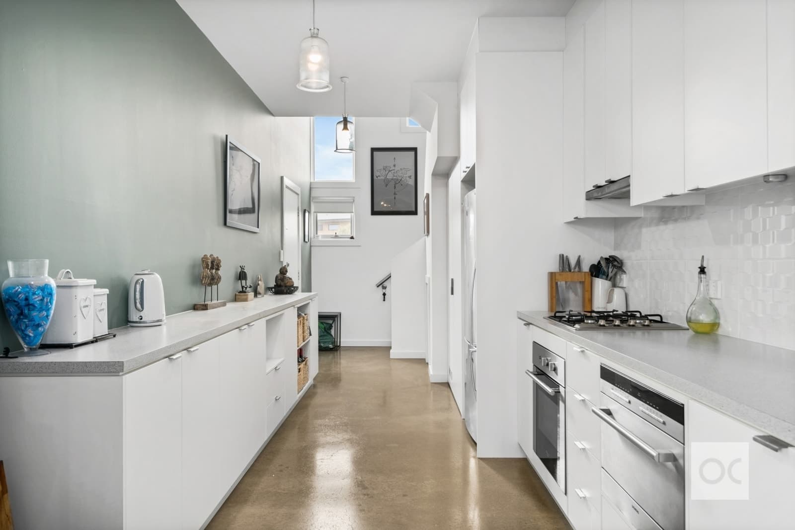 9 Piccadilly Way, Lightsview - Thumbnail 3
