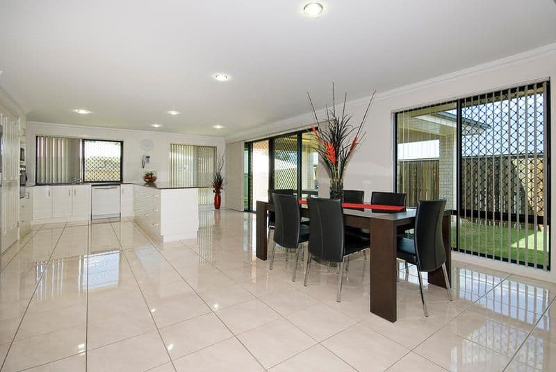 42 Injune Circuit, CALAMVALE QLD 4116, Calamvale - Thumbnail 2