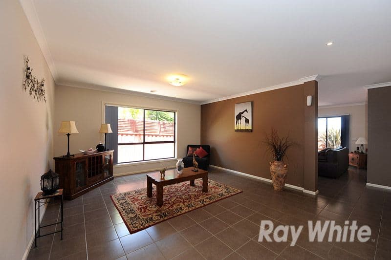 3 Emmett Avenue, BERWICK VIC 3806, Berwick - Thumbnail 5