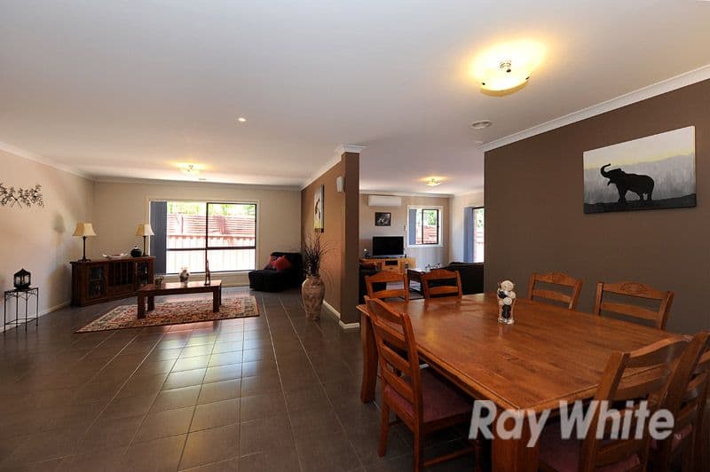 3 Emmett Avenue, BERWICK VIC 3806, Berwick - Thumbnail 6
