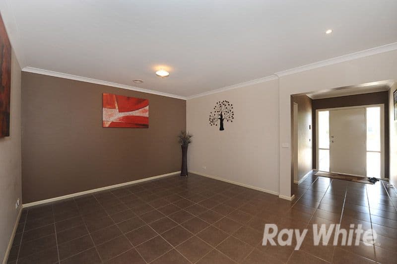 3 Emmett Avenue, BERWICK VIC 3806, Berwick - Thumbnail 7