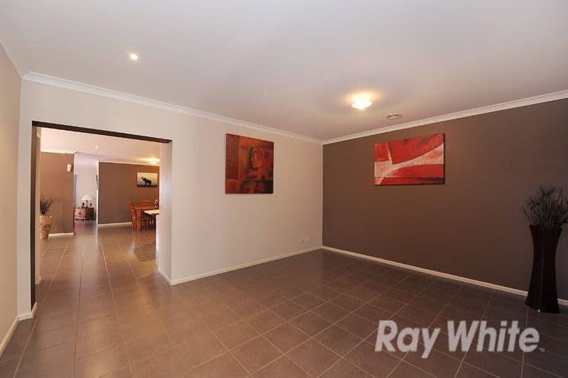 3 Emmett Avenue, BERWICK VIC 3806, Berwick - Thumbnail 8