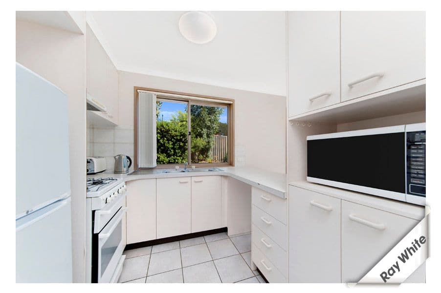 9 Patanga Gardens, Queanbeyan NSW 2620, Queanbeyan West - Thumbnail 2