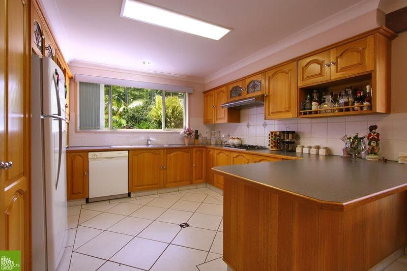 10 Kestral Close, SHELLHARBOUR NSW 2529, Shellharbour - Thumbnail 2