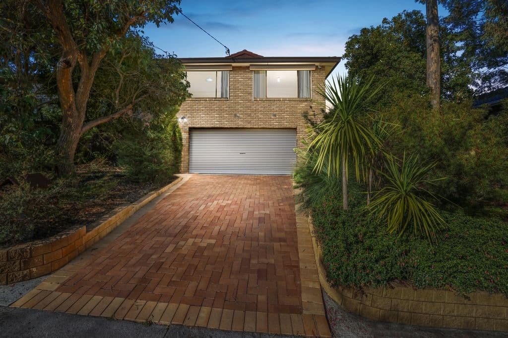 30 Smyth Street, Mount Waverley VIC 3149, Mount Waverley - Thumbnail 2