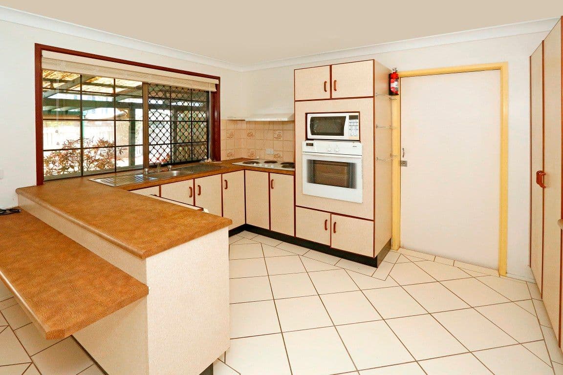 27 Chalmers Street, Norman Gardens QLD 4701, Norman Gardens - Thumbnail 2