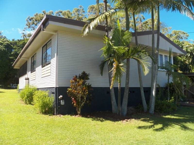 8 Norris Street, WEST GLADSTONE QLD 4680, West Gladstone - Image 1