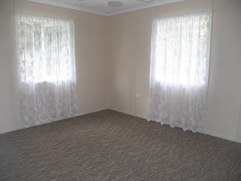 8 Norris Street, WEST GLADSTONE QLD 4680, West Gladstone - Thumbnail 5