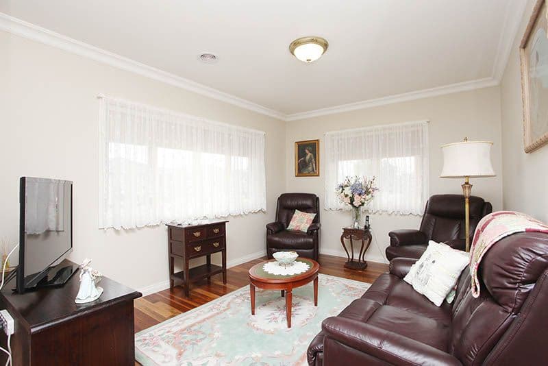 12 Barbers Drive, SOUTH MORANG VIC 3752, South Morang - Thumbnail 4