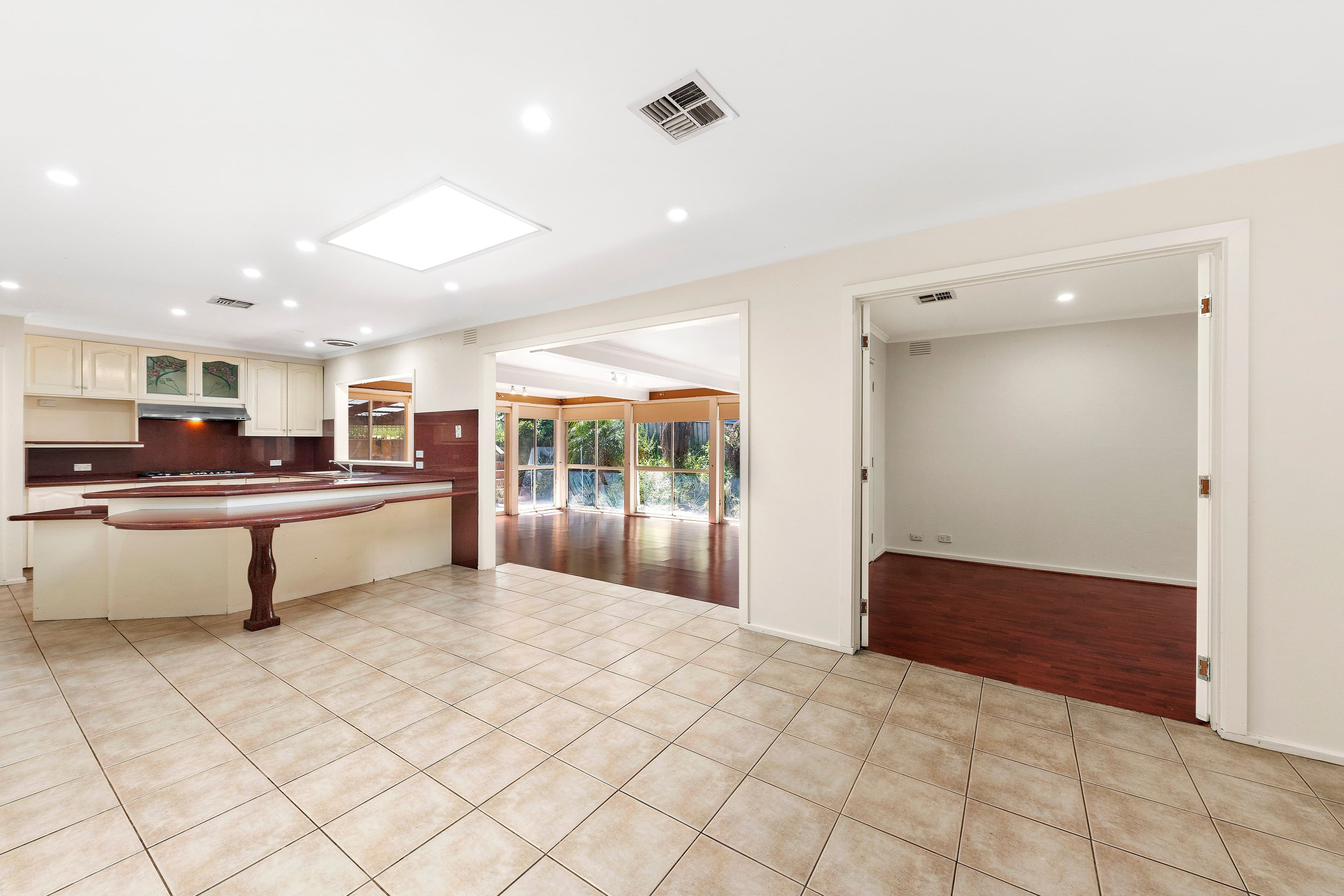 53 Somerset Drive, Dandenong North VIC 3175, Dandenong North - Thumbnail 3