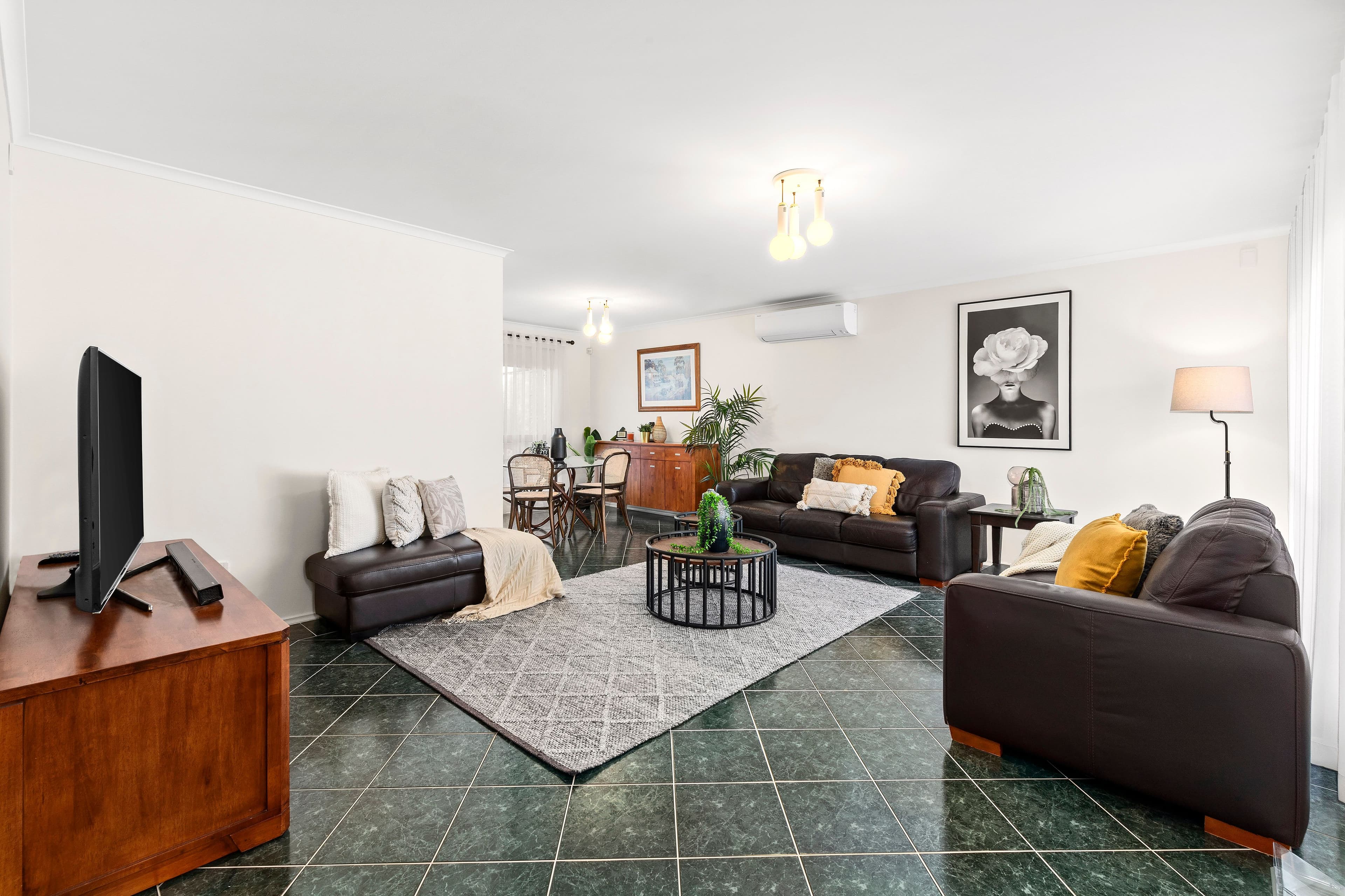 34 Dunlop Crescent, Mill Park VIC 3082, Mill Park - Thumbnail 3