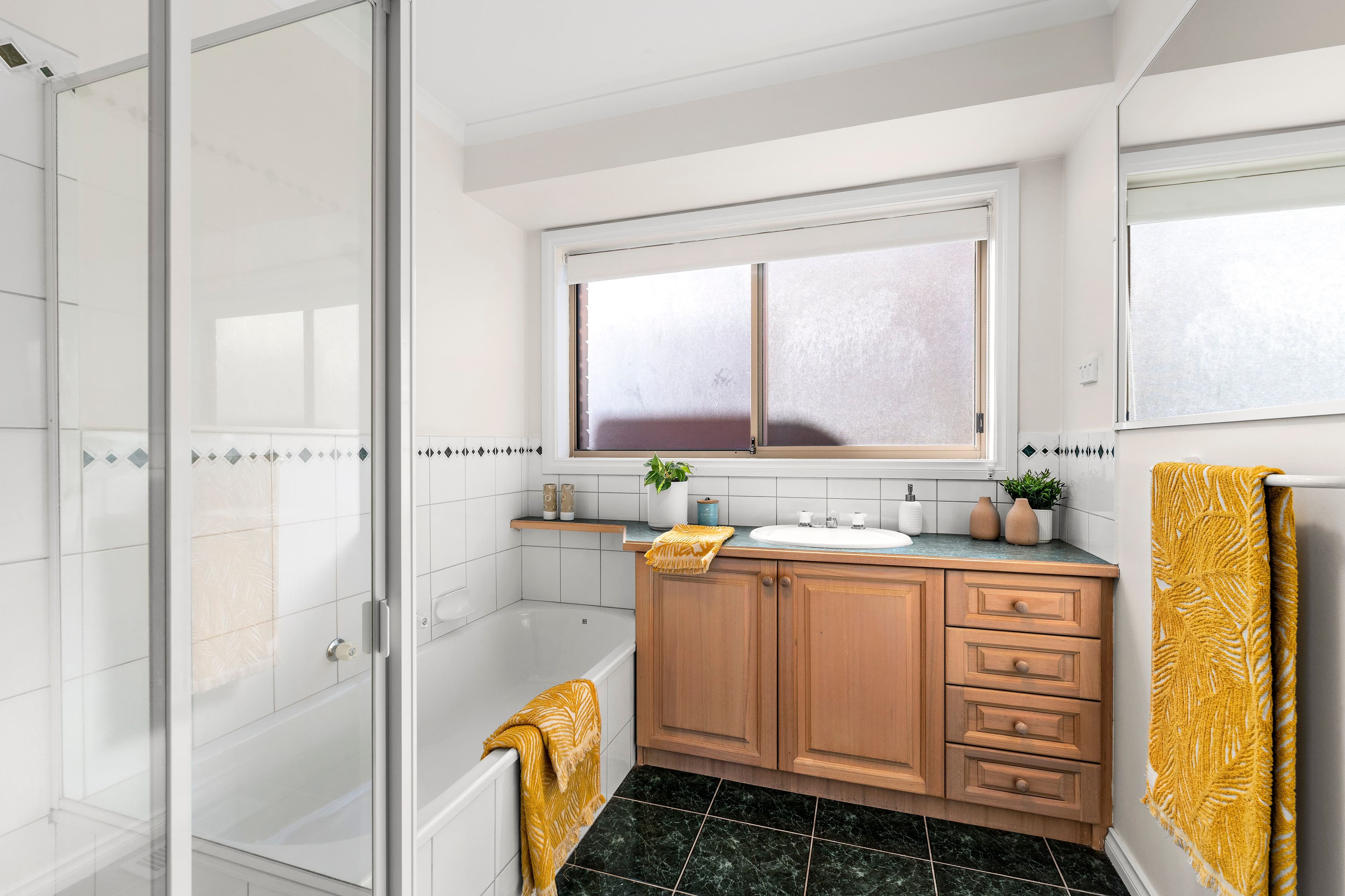34 Dunlop Crescent, Mill Park VIC 3082, Mill Park - Thumbnail 8