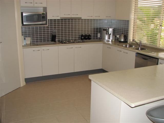 27  Cordyline Drive, REEDY CREEK QLD 4227, Reedy Creek - Thumbnail 7