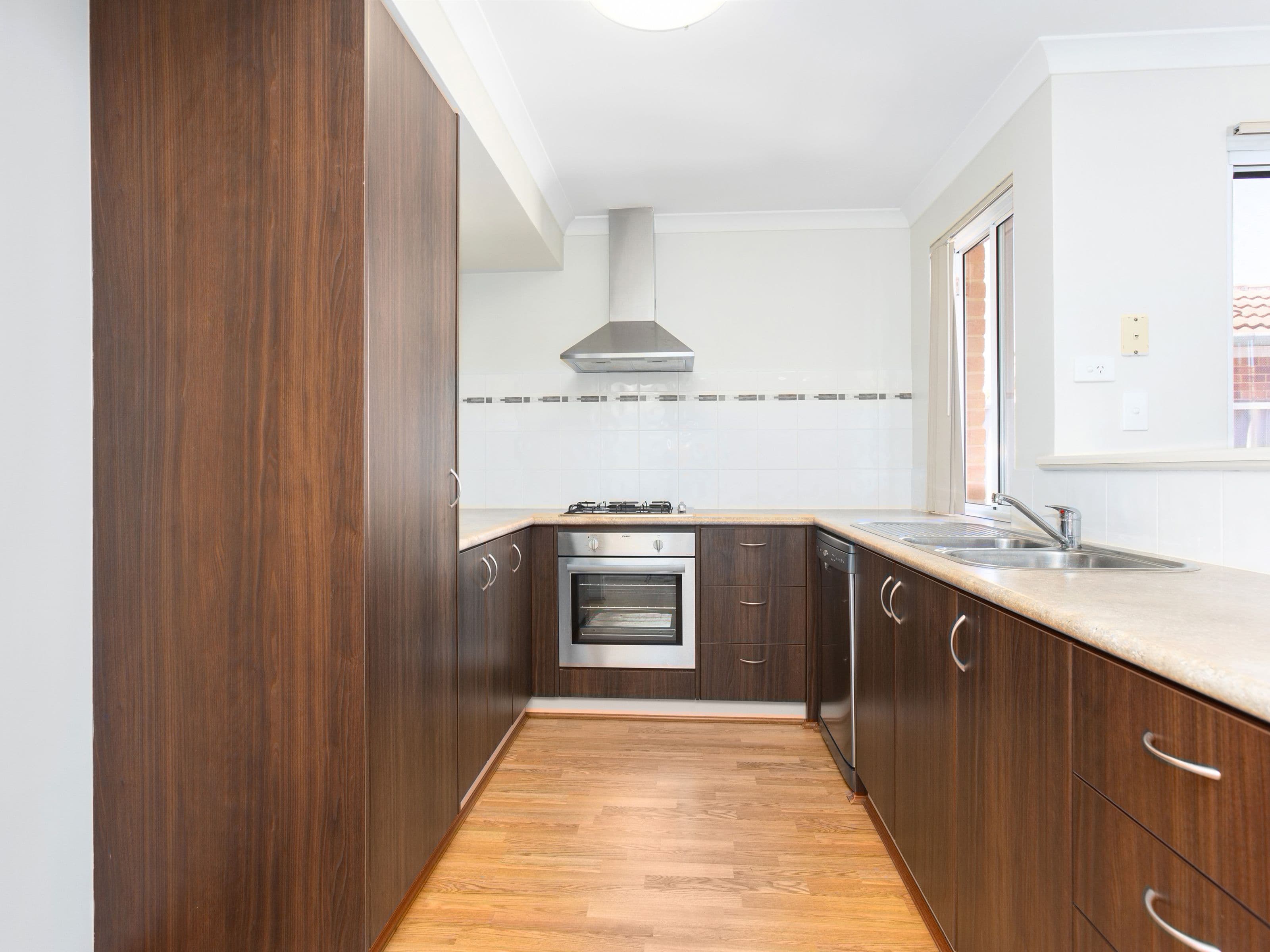 35 Henry Street, East Cannington WA 6107, East Cannington - Thumbnail 2