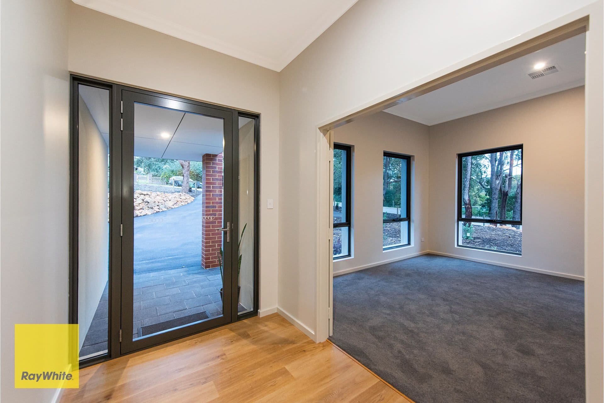 21 Davies Crescent, Gooseberry Hill WA 6076, Gooseberry Hill - Thumbnail 4