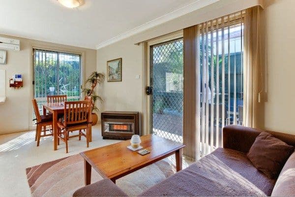 4  Nutmeg Close, CASULA NSW 2170, Casula - Thumbnail 5