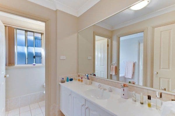 4  Nutmeg Close, CASULA NSW 2170, Casula - Thumbnail 8
