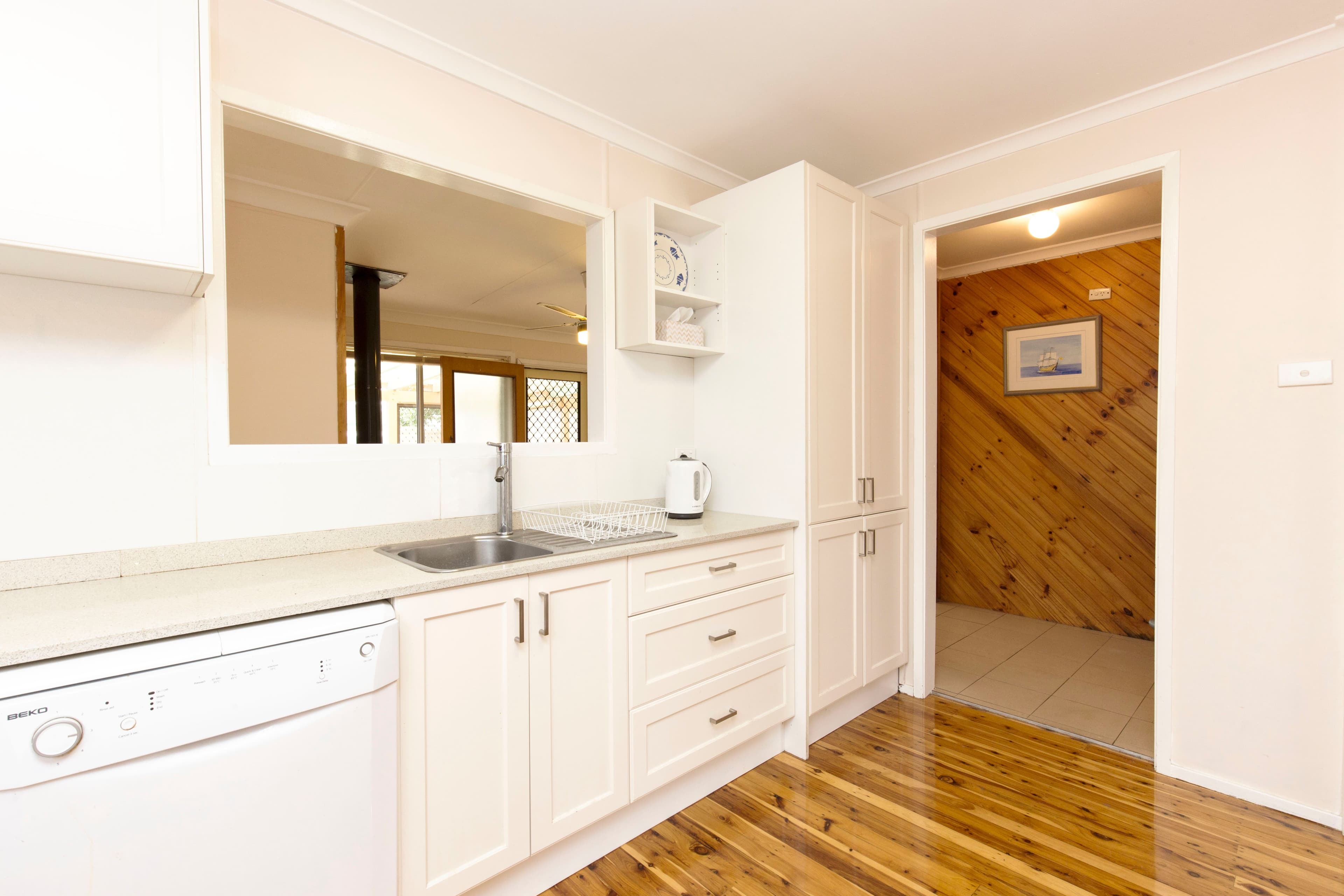 21 Muneela Avenue, Hawks Nest - Thumbnail 2