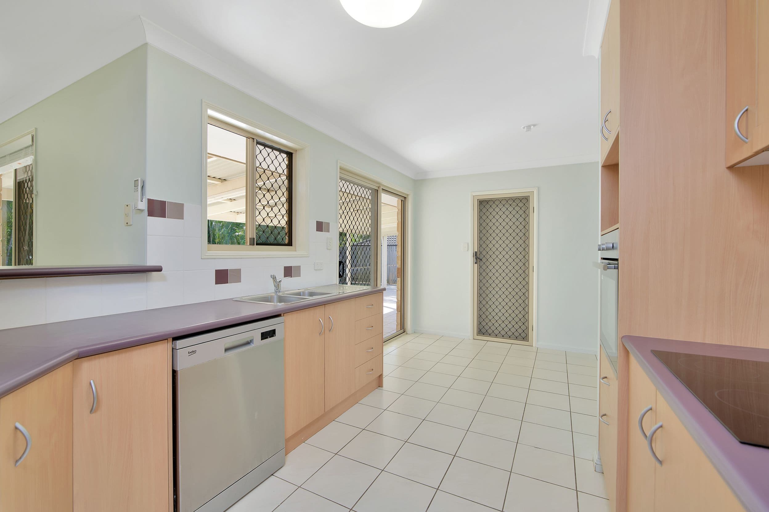 74 Col Brown Avenue, Clinton QLD 4680, Clinton - Thumbnail 3