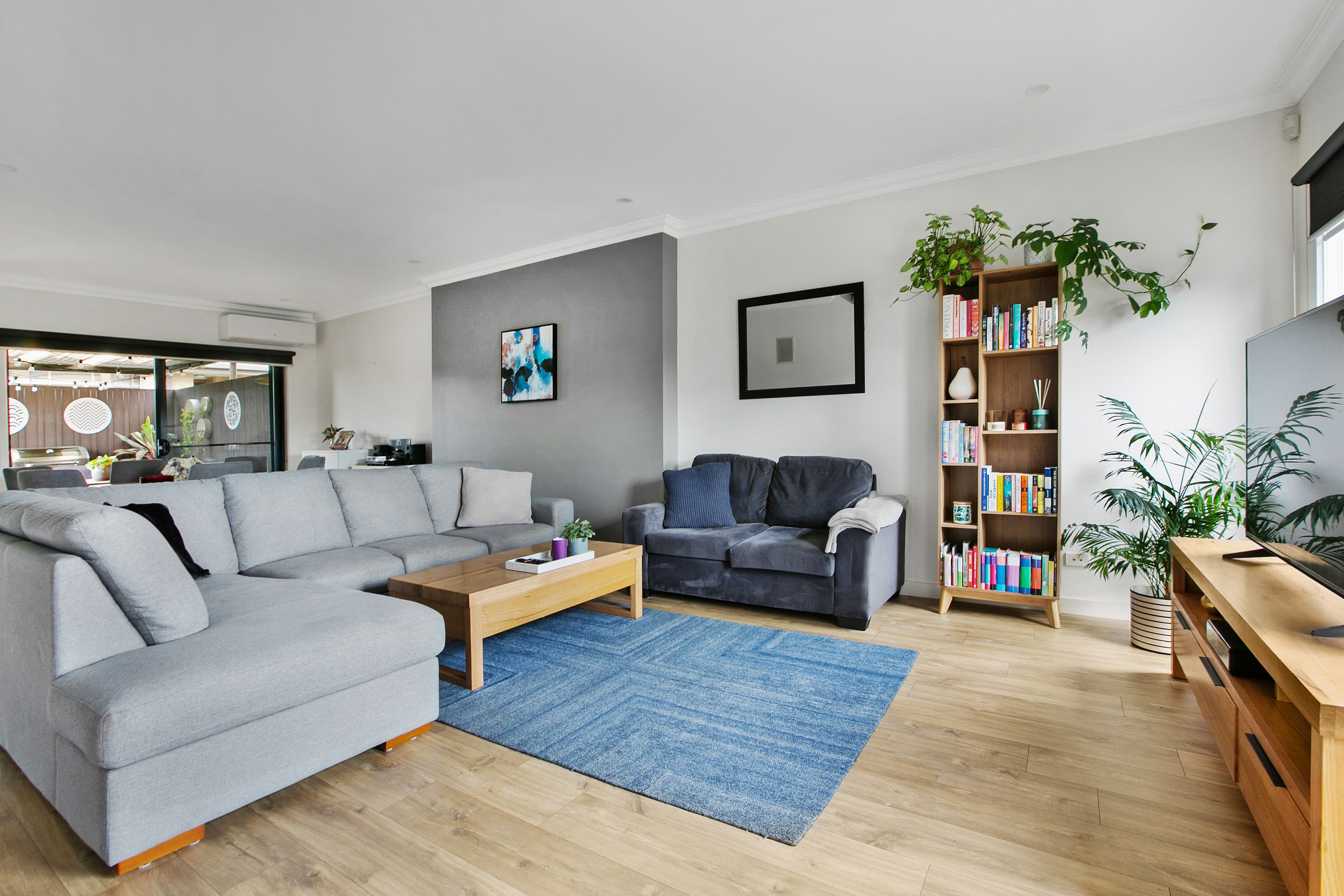 171 Boldrewood Parade, Reservoir VIC 3073, Reservoir - Thumbnail 2