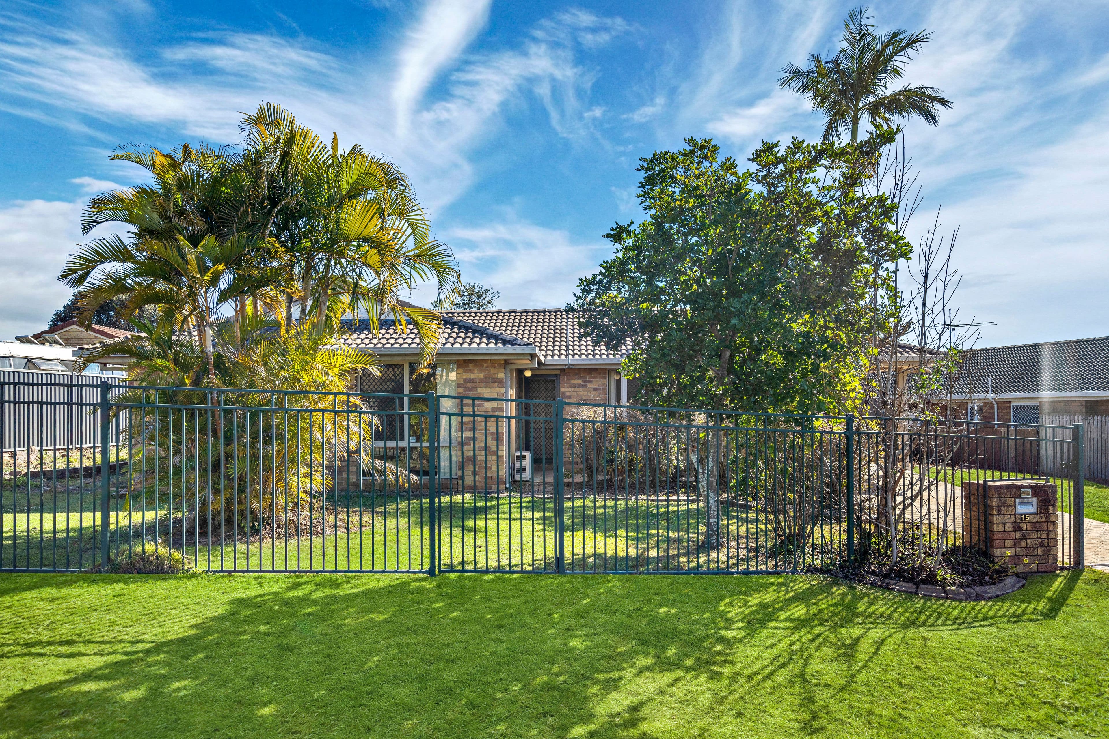 15 Mooloolah Court, Hillcrest QLD 4118, Hillcrest - Thumbnail 4