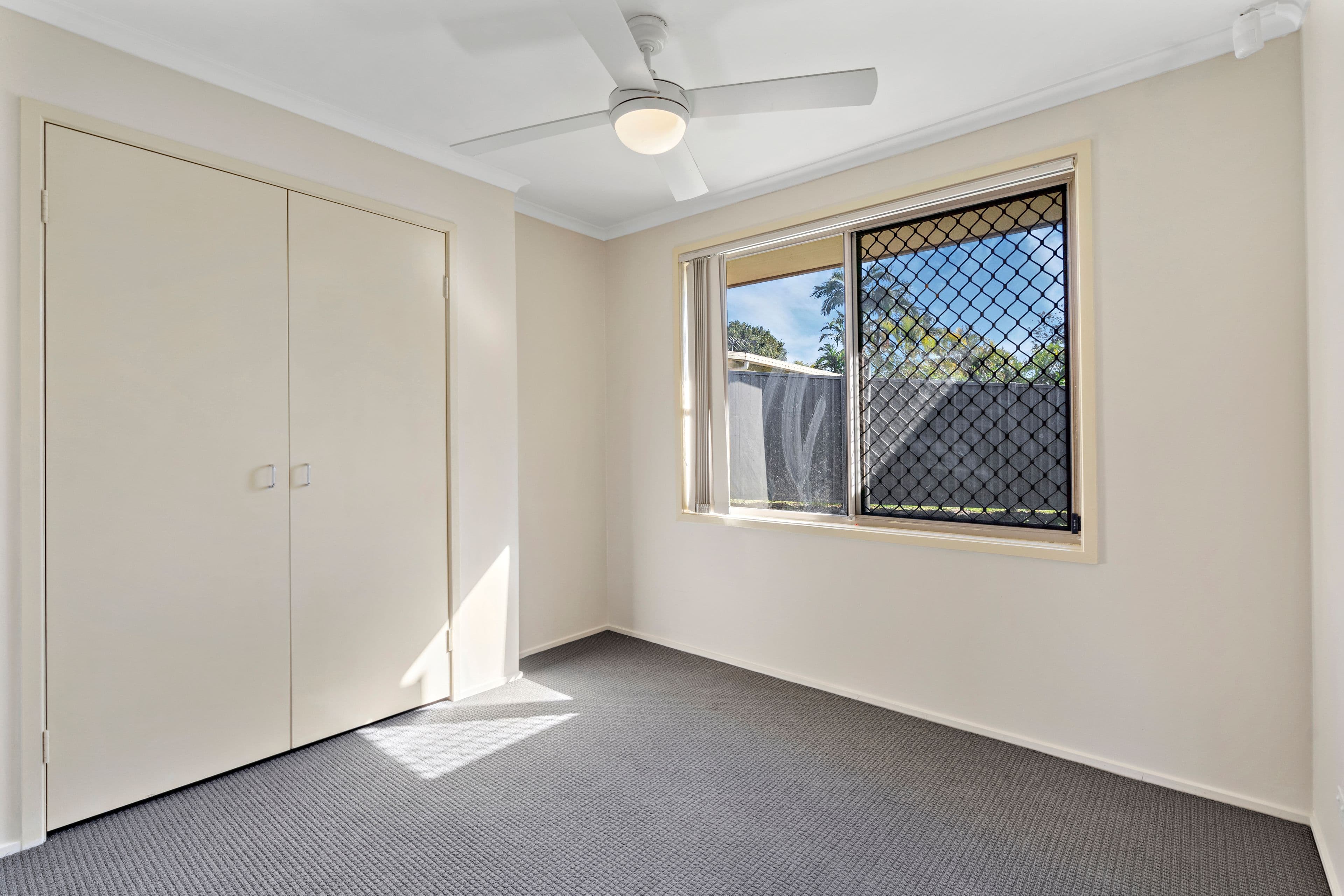 15 Mooloolah Court, Hillcrest QLD 4118, Hillcrest - Thumbnail 8