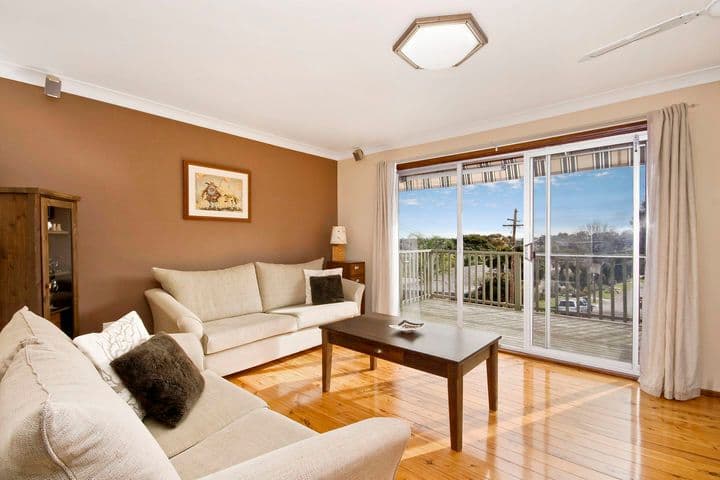 8  Napier Street, ENGADINE NSW 2233, Engadine - Thumbnail 2