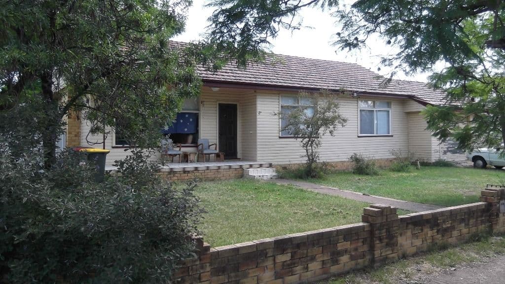 2B David Street, TAMWORTH NSW 2340, South Tamworth - Image 1