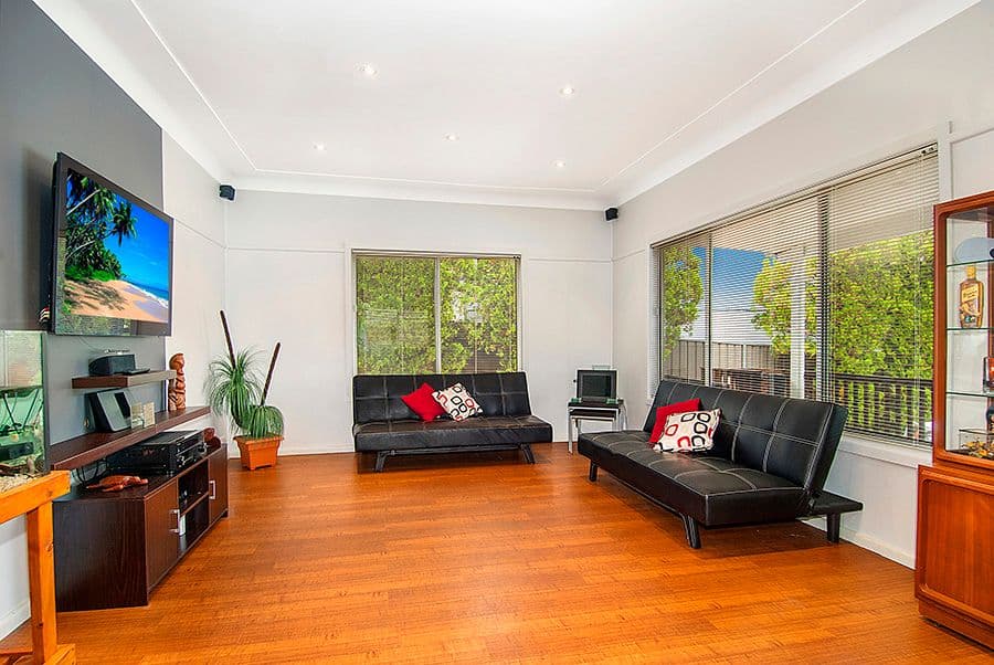 53 Oliver Street, HEATHCOTE NSW 2233, Heathcote - Thumbnail 2