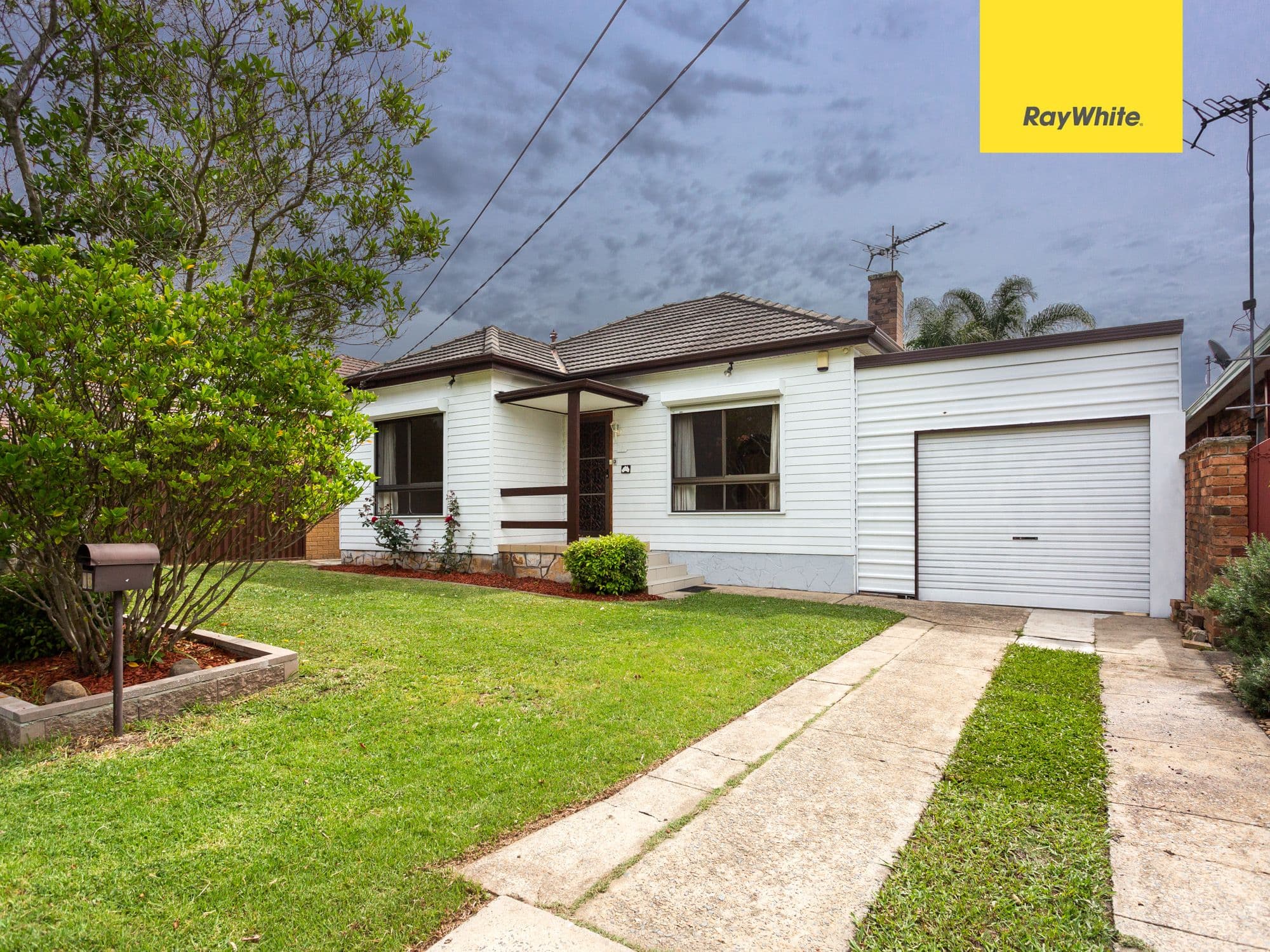 15 Mazarin Street, Riverwood - Image 1