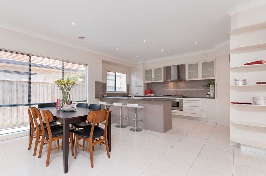23 Dalwhinnie Crescent, Craigieburn VIC 3064, Craigieburn - Thumbnail 3