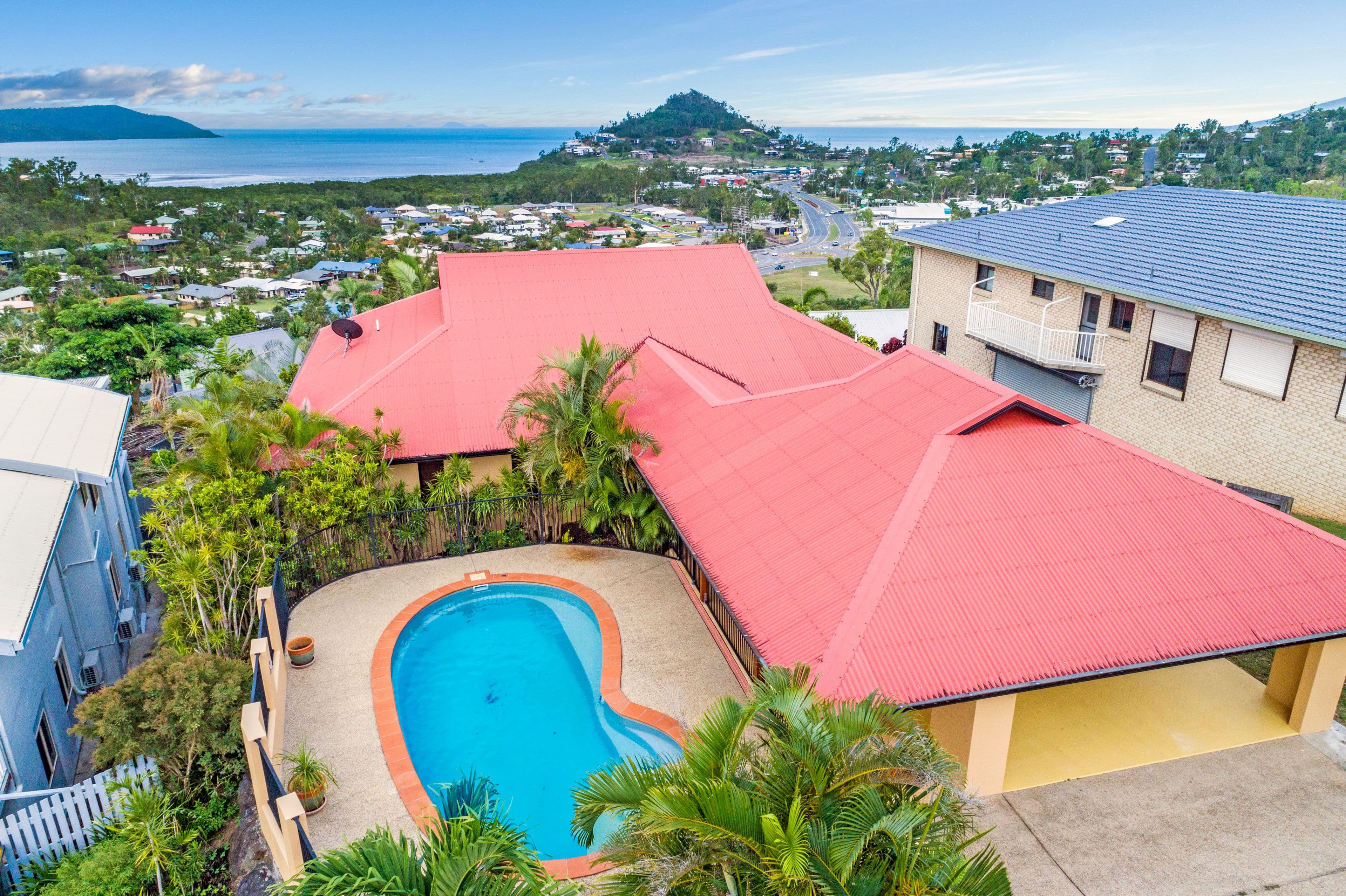 42 Country Road, Cannonvale QLD 4802, Cannonvale - Thumbnail 3