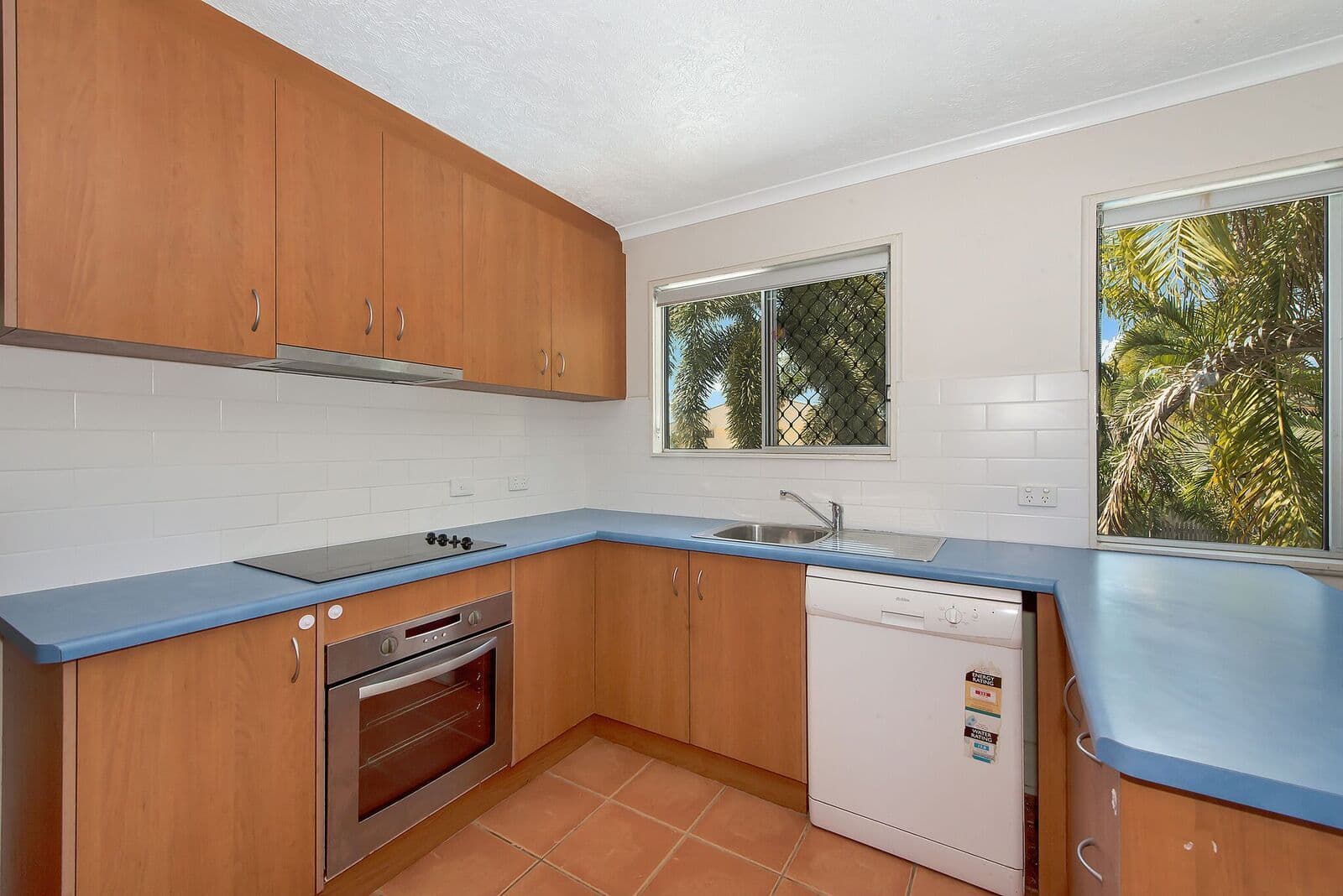 27 South Vickers Road, Condon QLD 4815, Condon - Thumbnail 4