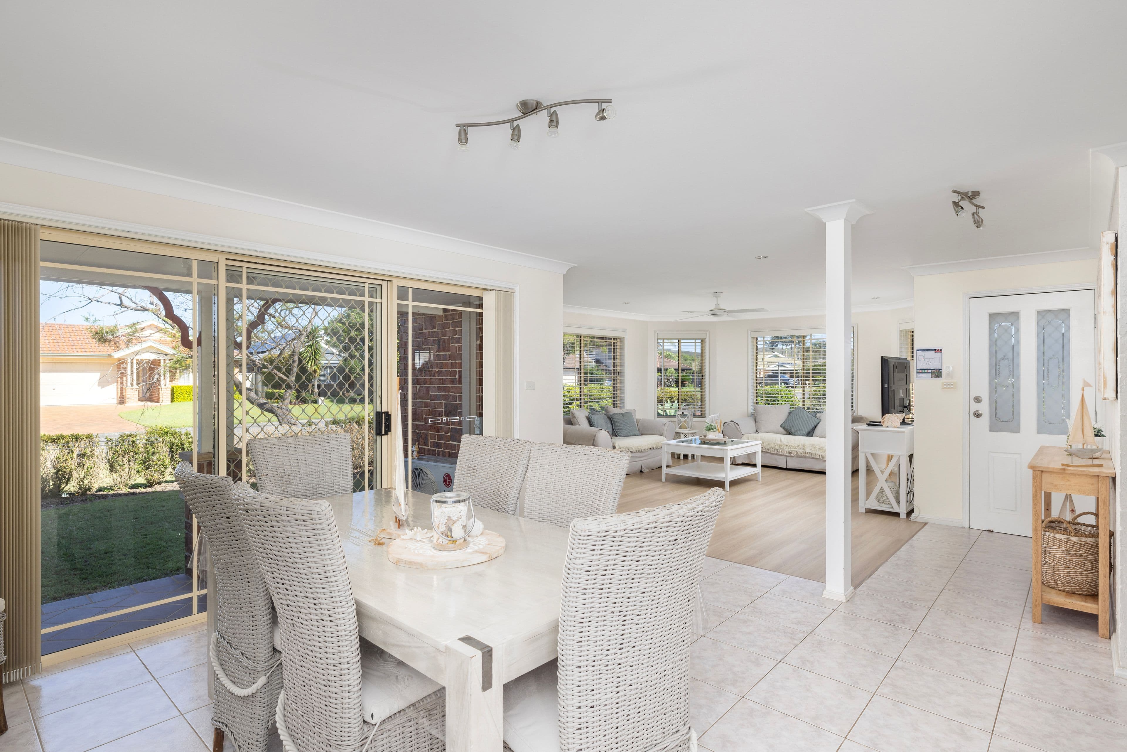2 Bombora Place, Fingal Bay NSW 2315, Fingal Bay - Thumbnail 4