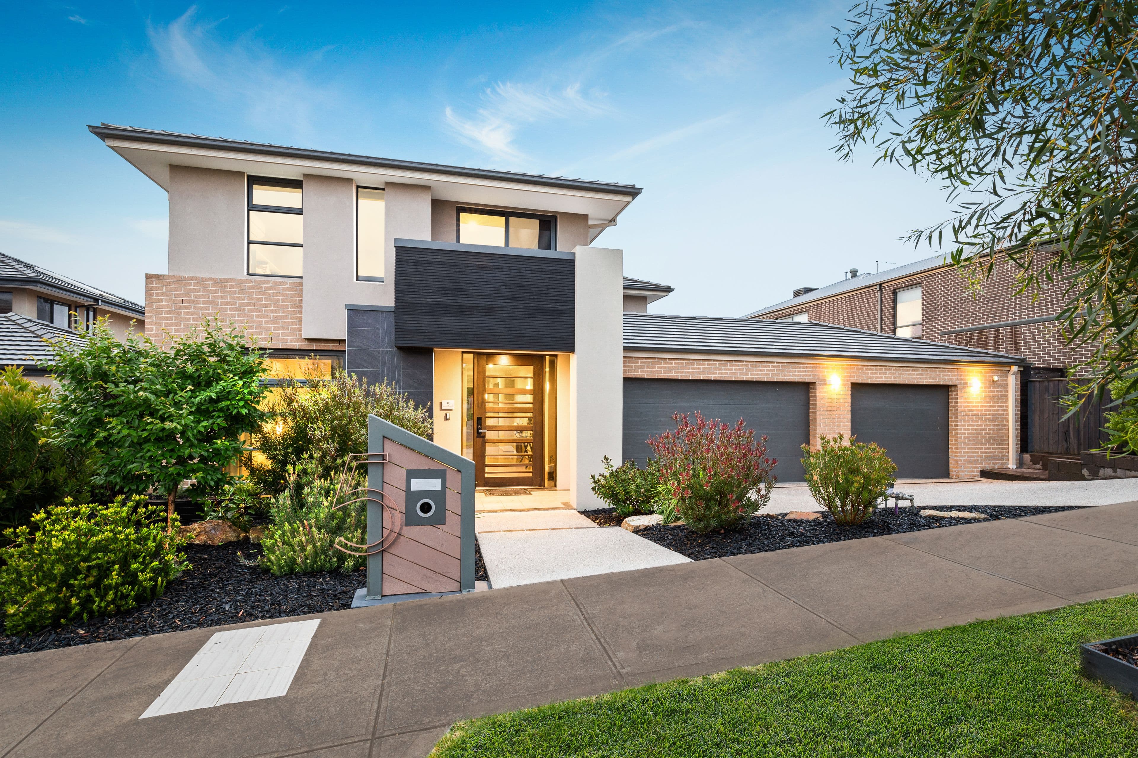 5 Renishaw Drive, Officer VIC 3809, Officer - Image 1
