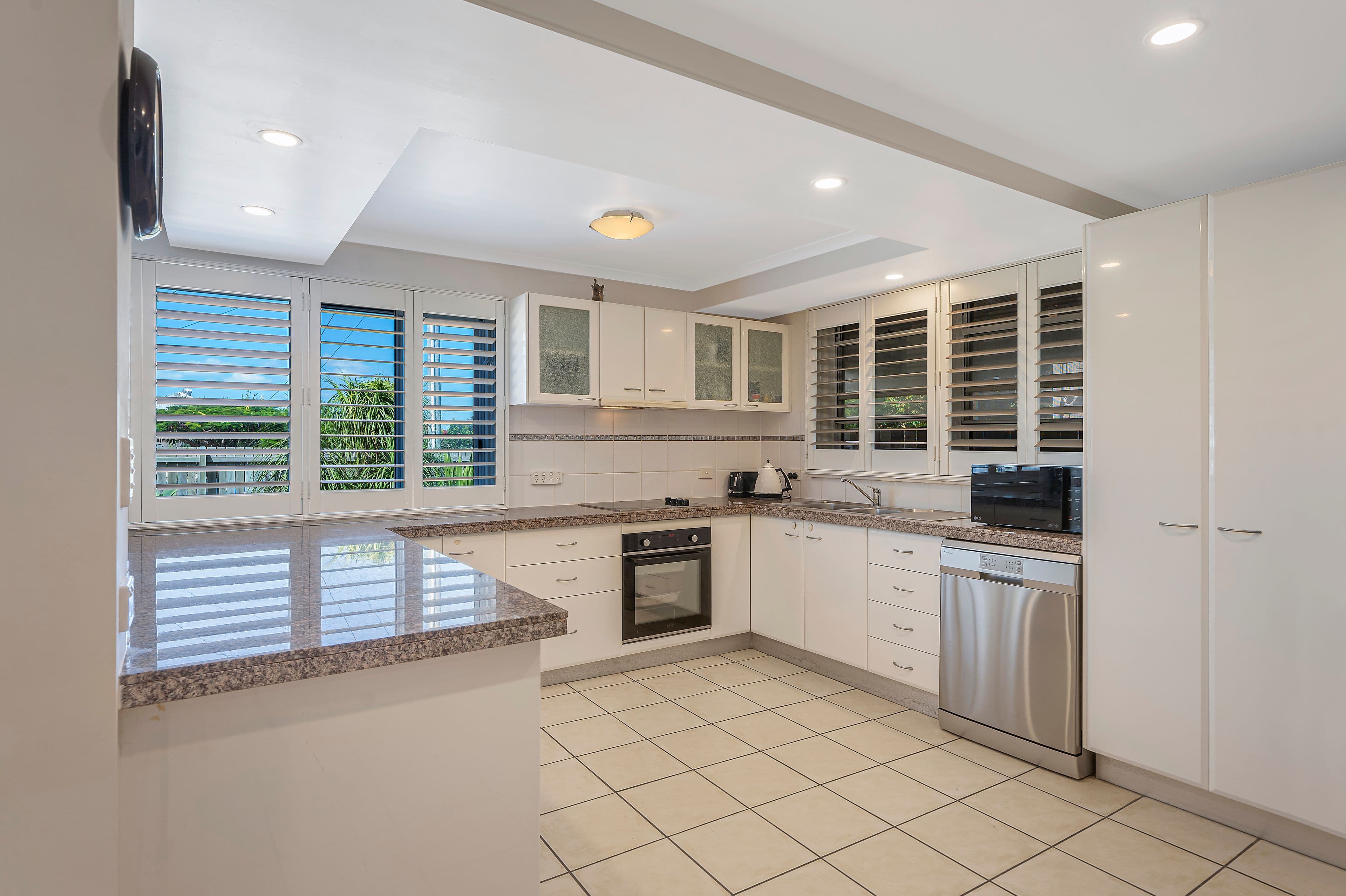 24 Hardiman Street, Woody Point QLD 4019, Woody Point - Thumbnail 6