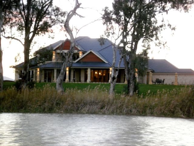 1 Ian Showell, RENMARK SA 5341, Renmark - Thumbnail 2