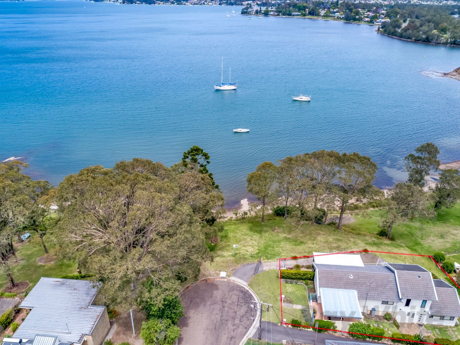 21 Hely Avenue, Fennell Bay - Image 1