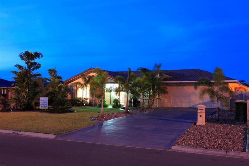 15 Lakeridge Drive, DUNDOWRAN QLD 4655, Dundowran - Thumbnail 3