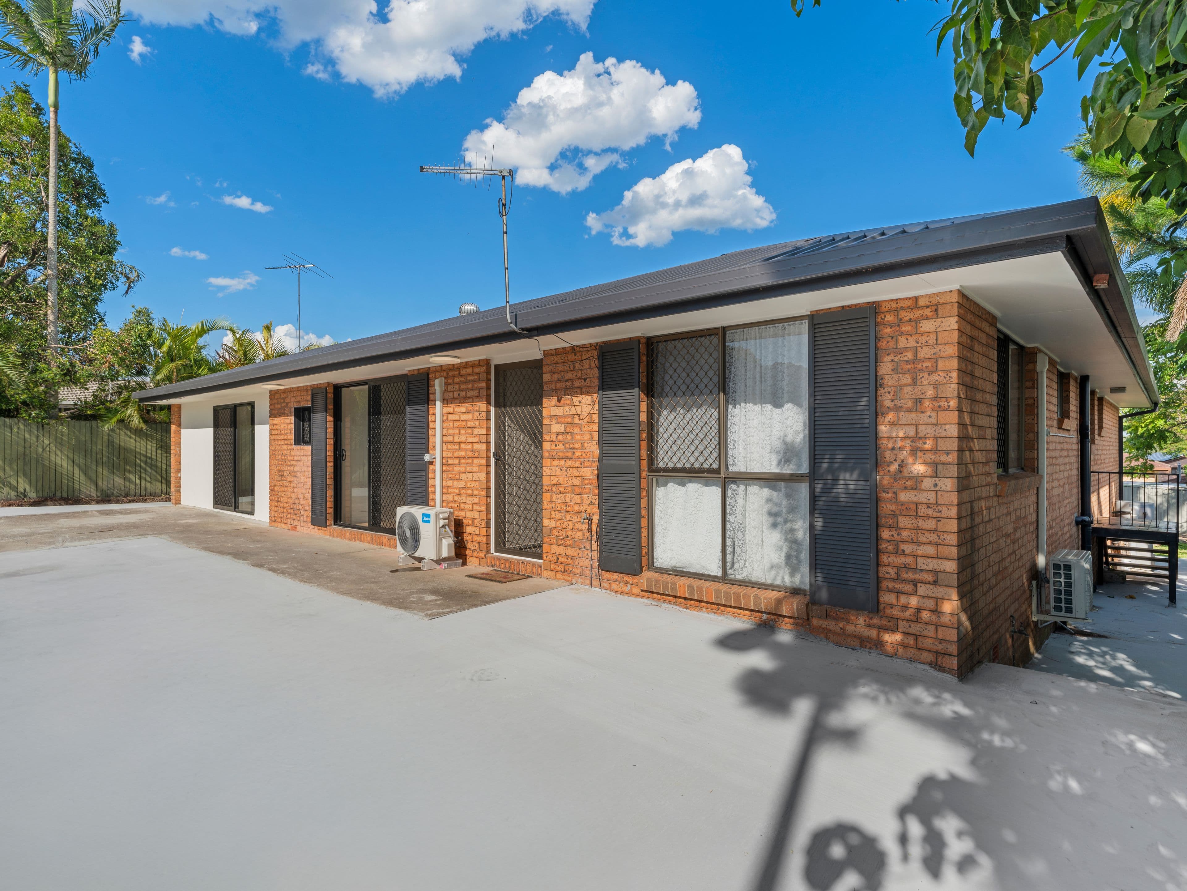 230 Gowan Road, Sunnybank Hills QLD 4109, Sunnybank Hills - Thumbnail 2