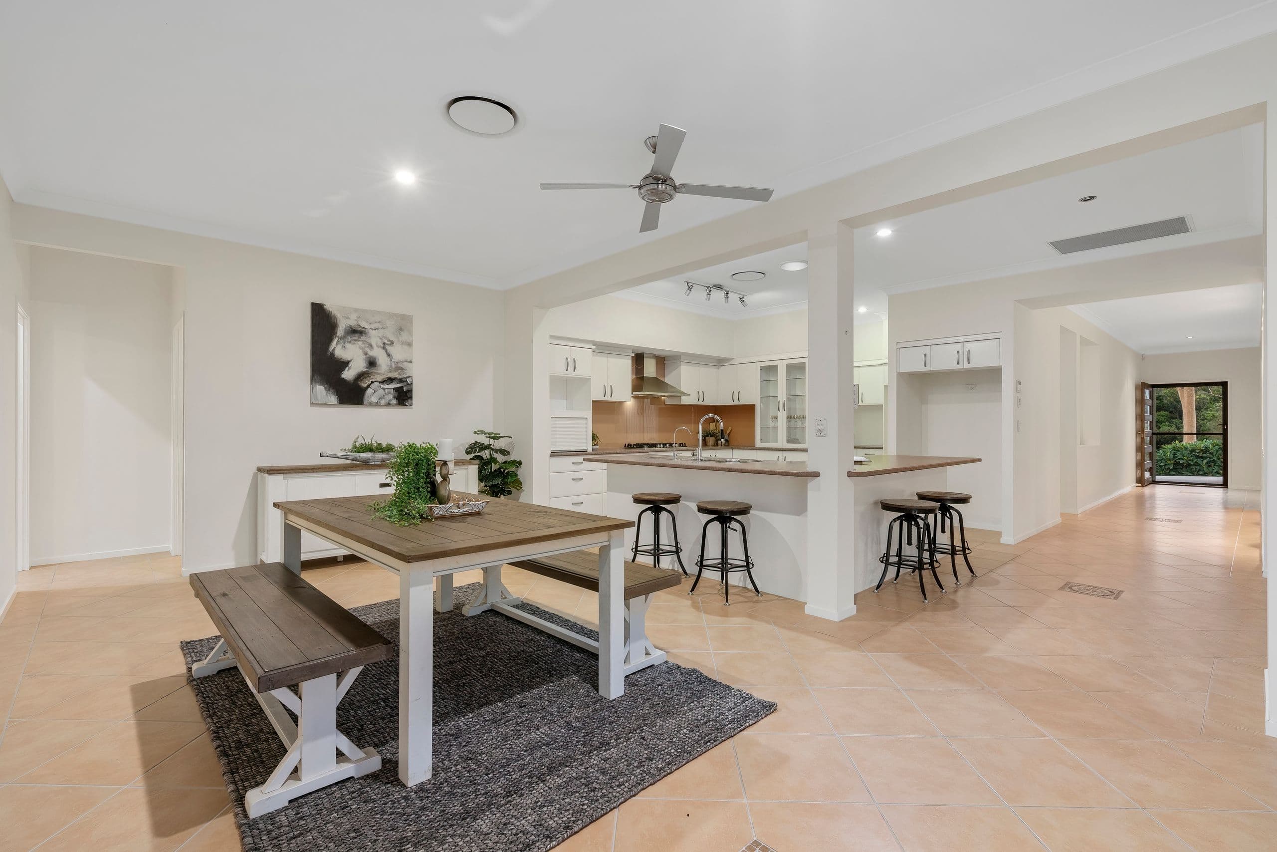 6 Tanja Court, Tallai QLD 4213, Tallai - Thumbnail 5