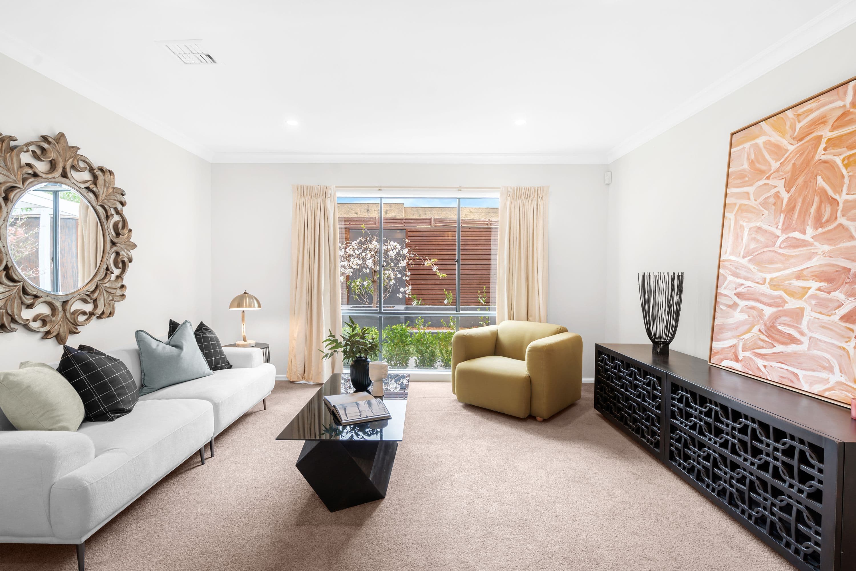 18 Huntingtower Crescent, Mount Waverley VIC 3149, Mount Waverley - Thumbnail 3