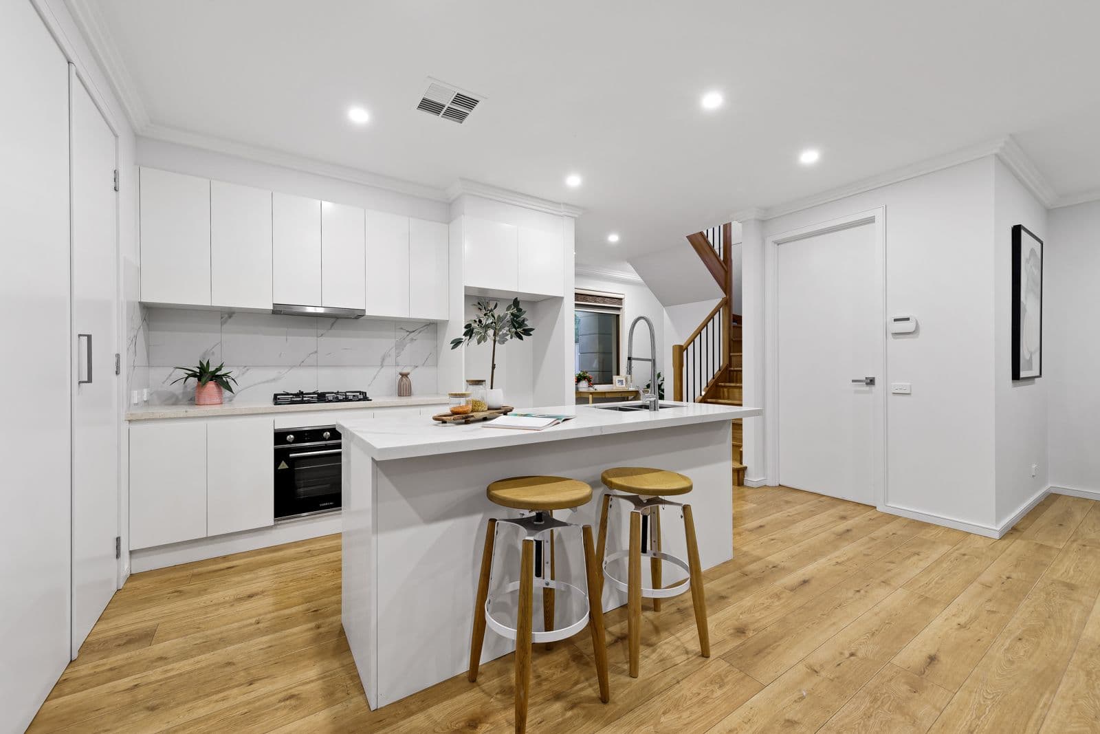 45 Wilma Avenue, Mulgrave VIC 3170, Mulgrave - Thumbnail 4
