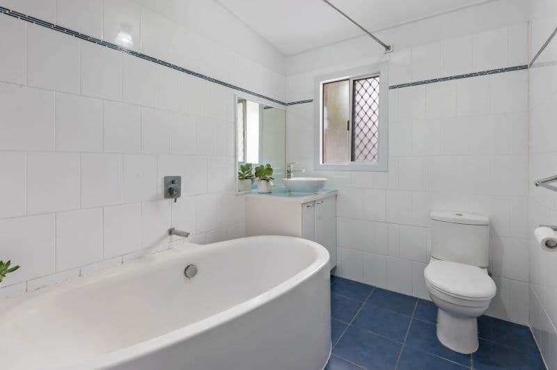 11 Crichton Street, Yeerongpilly QLD 4105, Yeerongpilly - Thumbnail 4