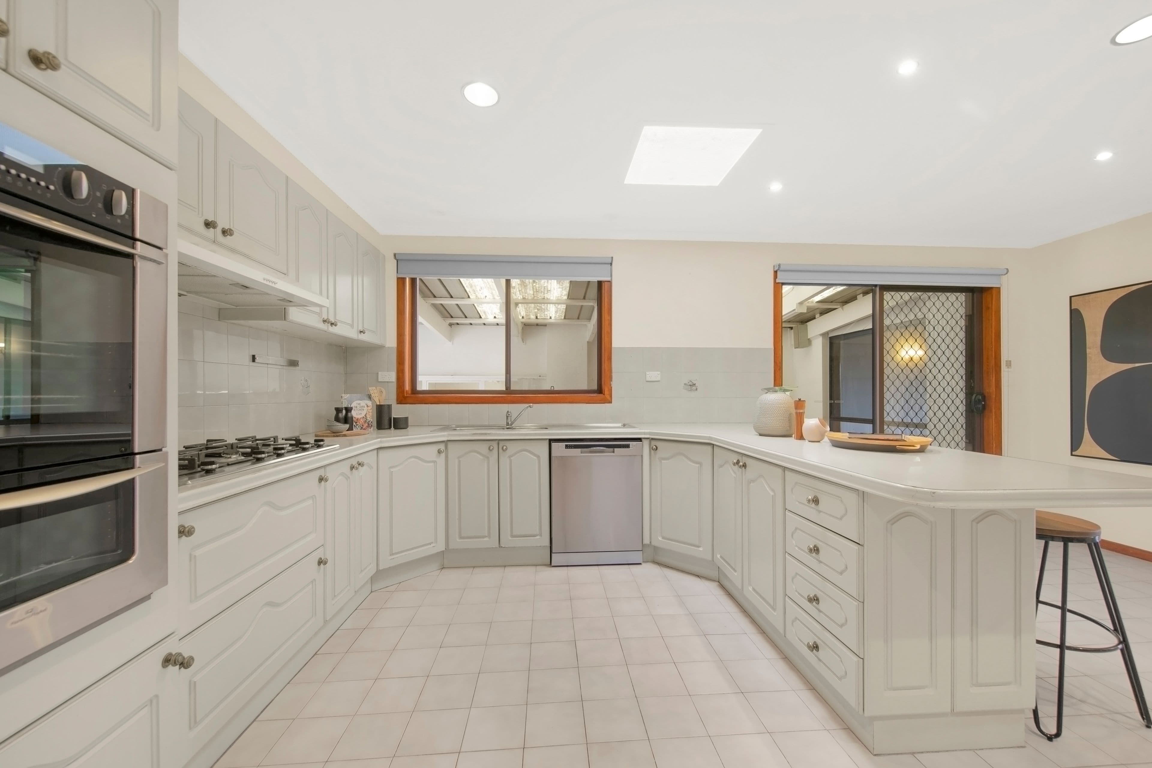 9 Calwell Court, Mill Park VIC 3082, Mill Park - Thumbnail 4