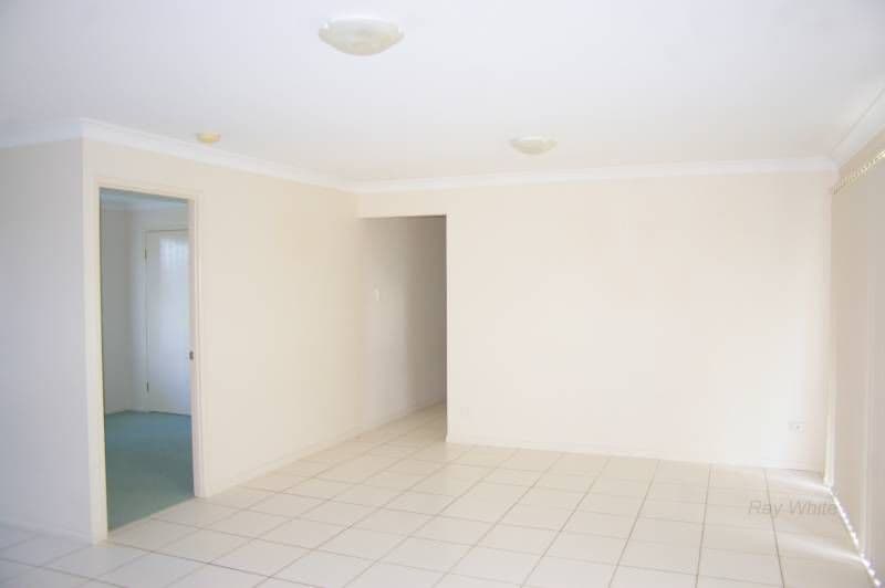 26 Admiral Drive, DECEPTION BAY QLD 4508, Deception Bay - Thumbnail 4