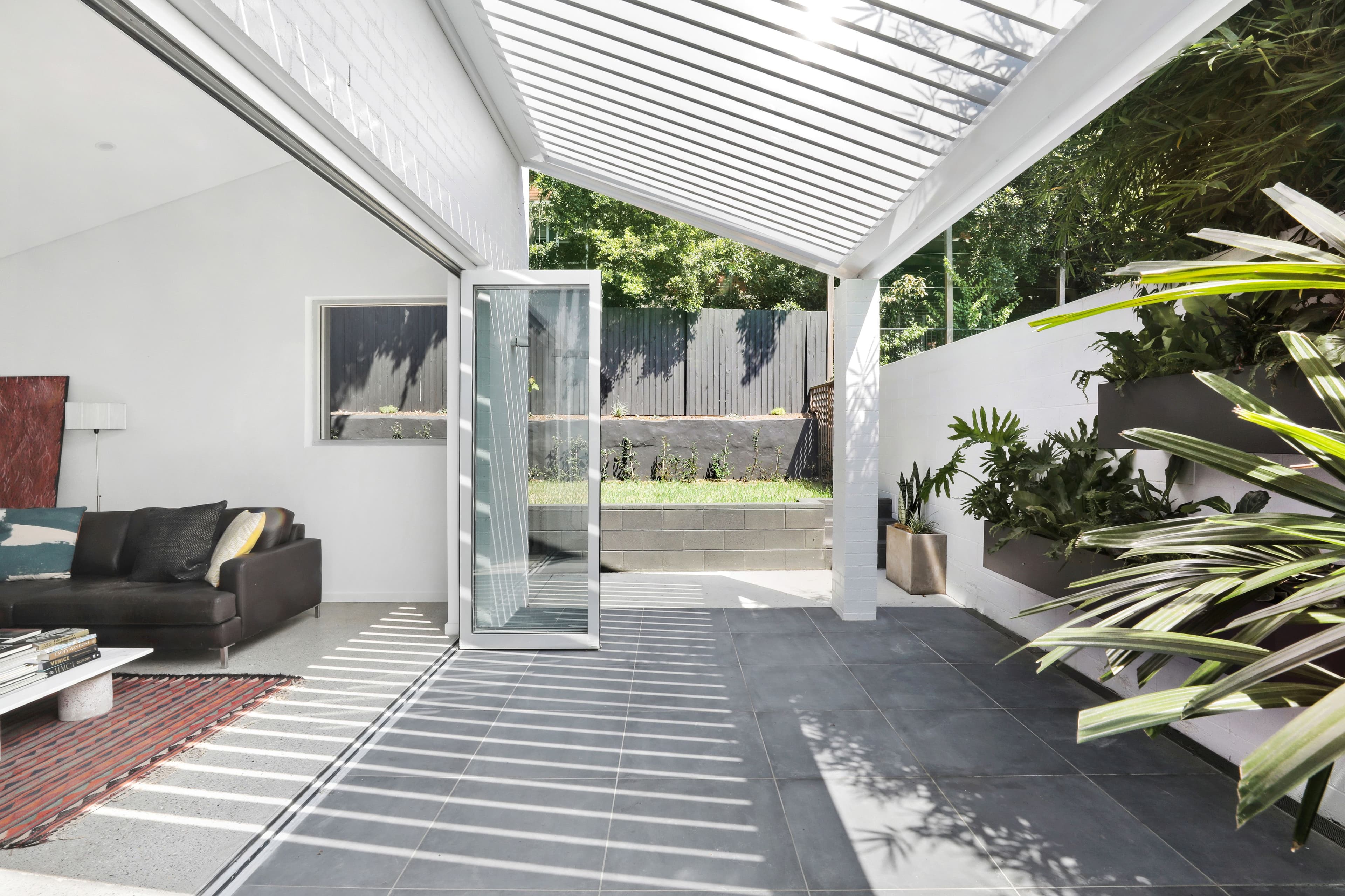2 Victoria Road, Glebe - Image 1