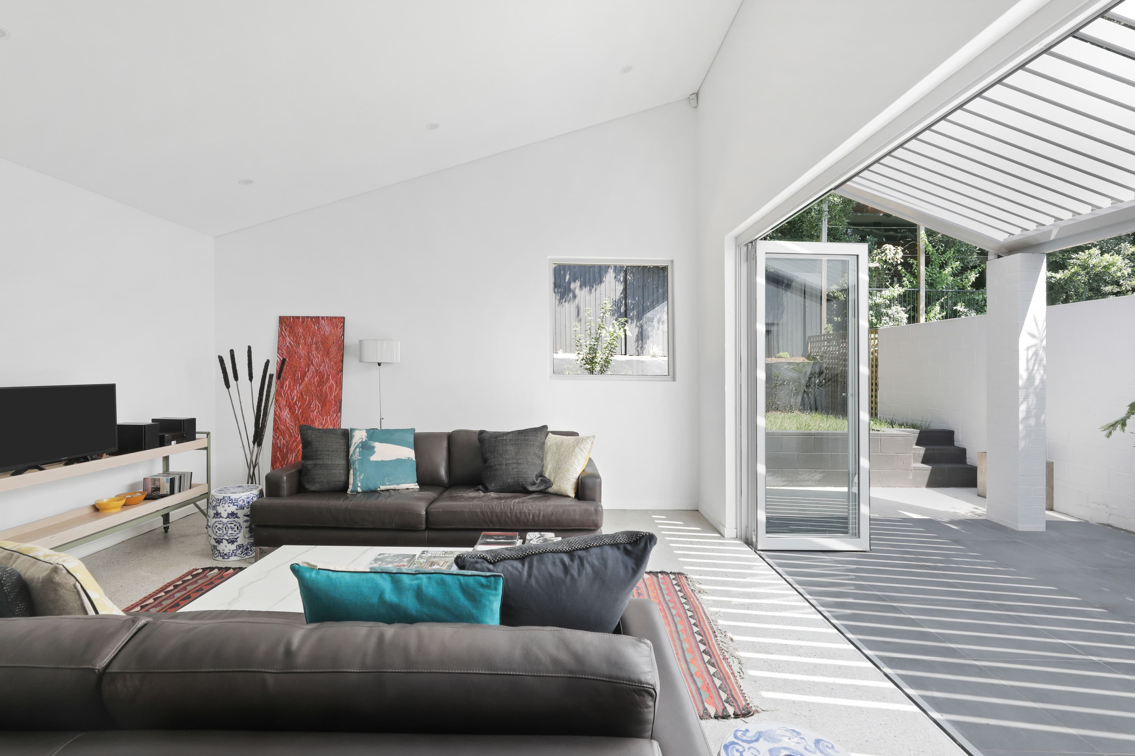 2 Victoria Road, Glebe - Thumbnail 3